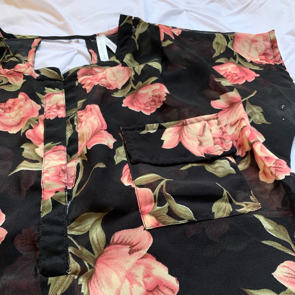 Floral Sheer Blouse - Picture 3 of 6
